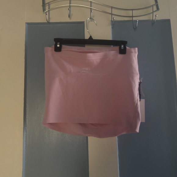 Aritzia (TNA) “Hold it Virginia” Tube Top - Picture 4 of 5